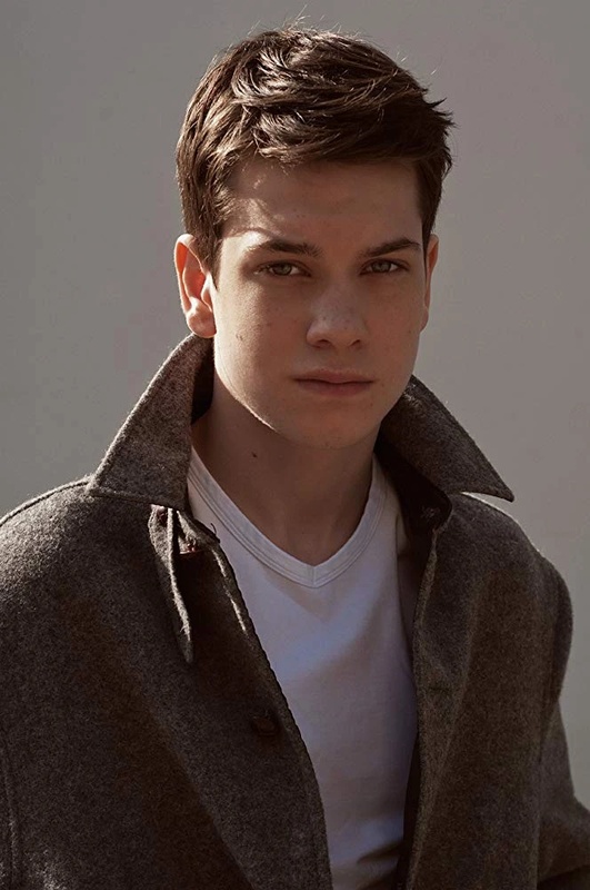 Liam James - AI Character on RolePlai