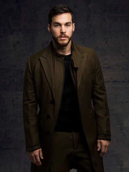 Eduardo Menéndez - AI Character on RolePlai