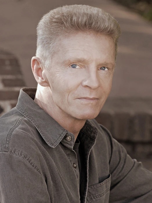 Billy Hayes - AI Character on RolePlai
