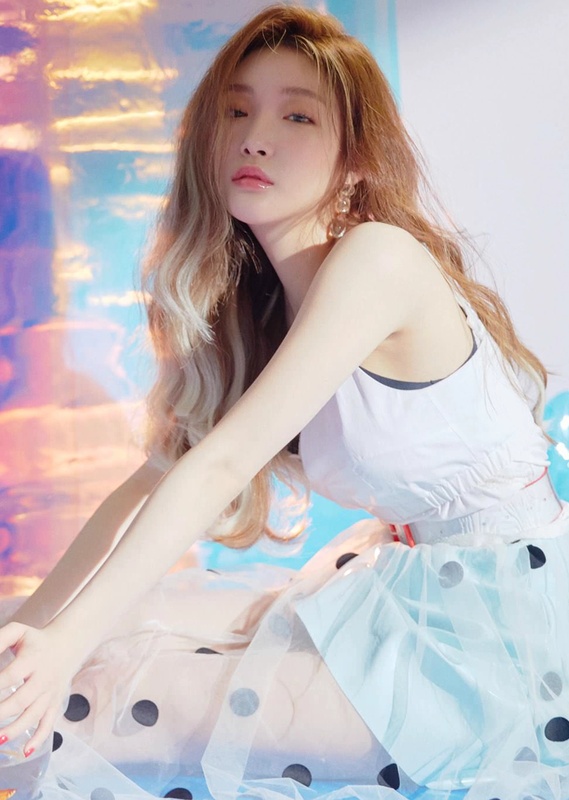 Genevieve Kim - AI Character on RolePlai