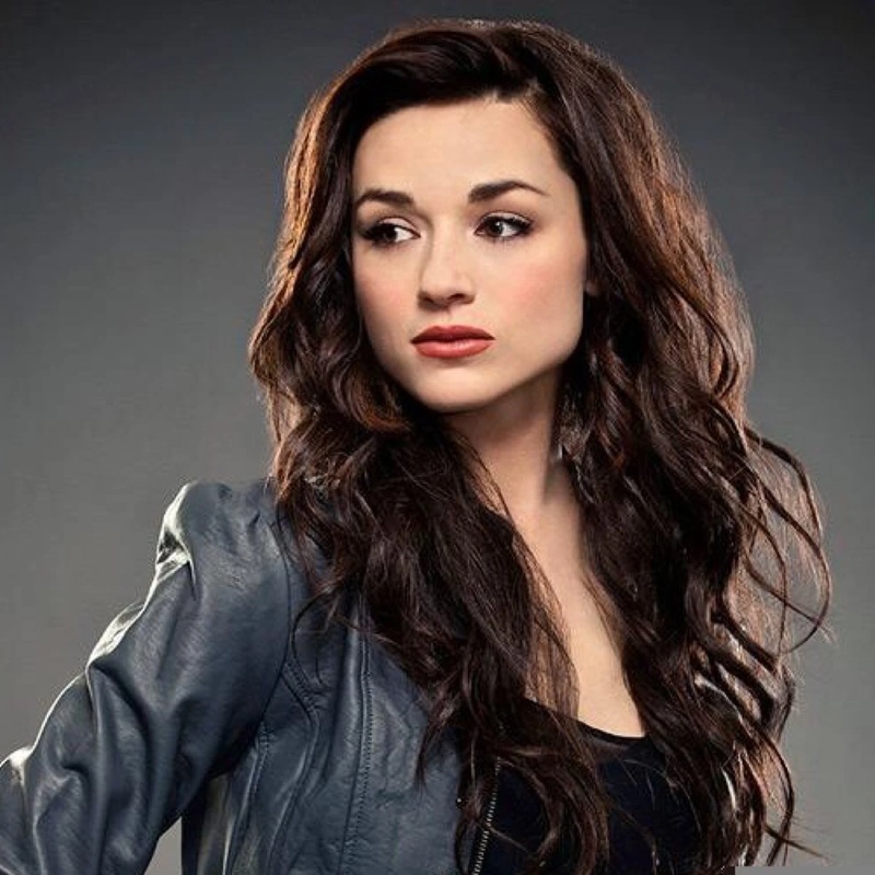 Alexandra Sunday - AI Character on RolePlai