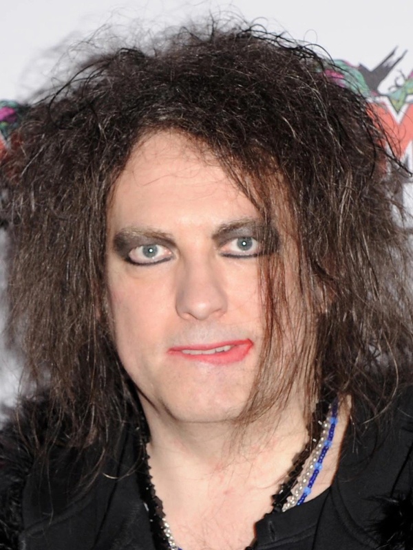 Robert Smith - AI Character on RolePlai