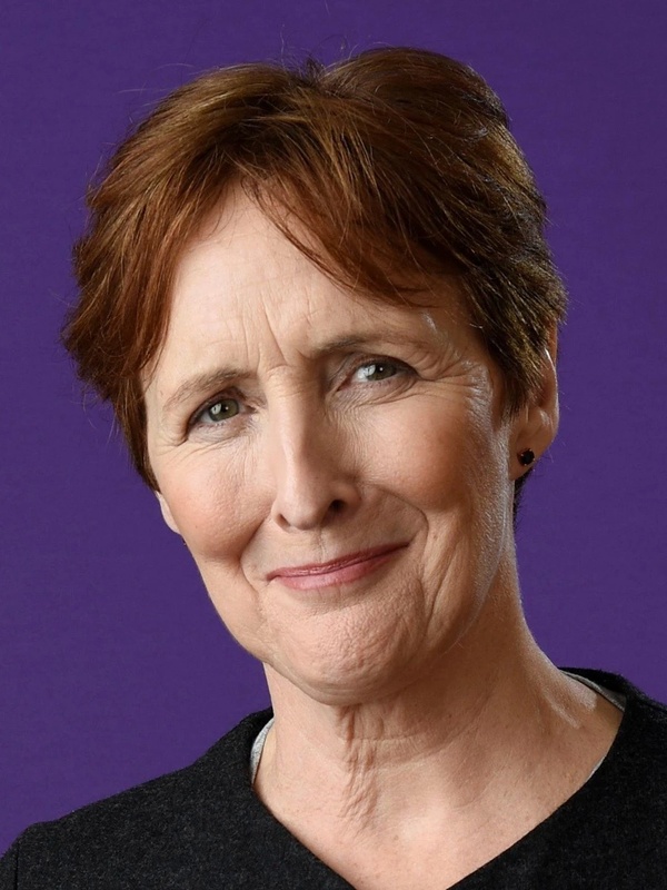 Fiona Shaw - AI Character on RolePlai