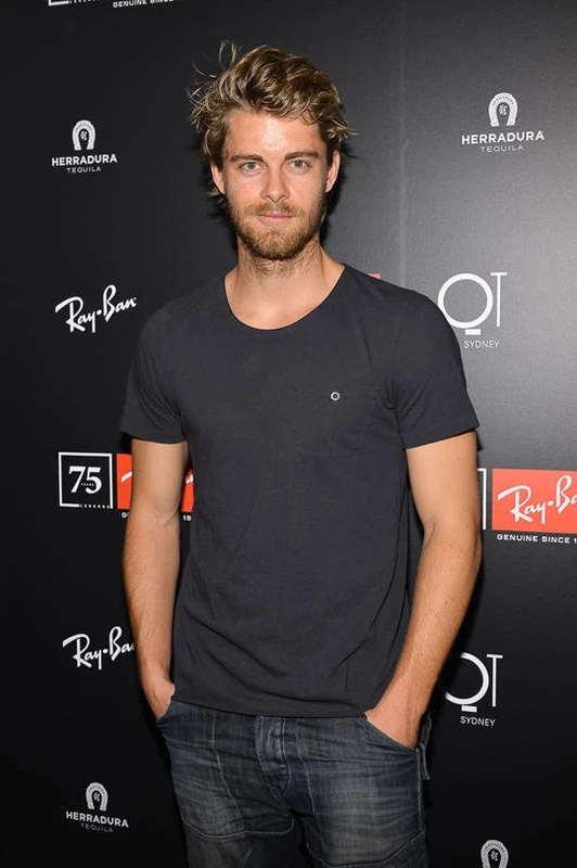 Luke Mitchell - AI Character on RolePlai