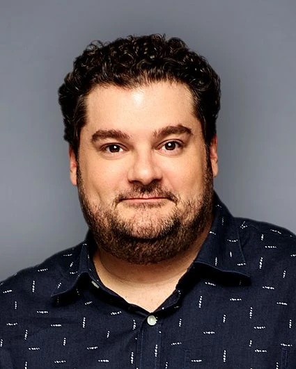 Bobby Moynihan - AI Character on RolePlai