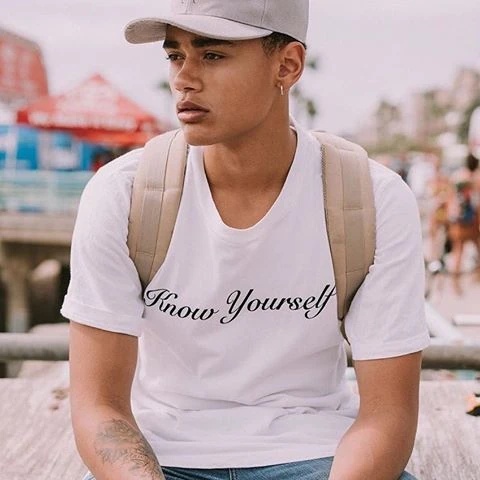 Desmond Smith - AI Character on RolePlai