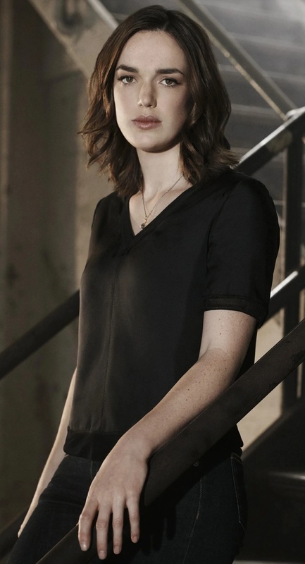 Jemma Simmons (Earth-1) - Smallville Extended Universe - AI Character on RolePlai