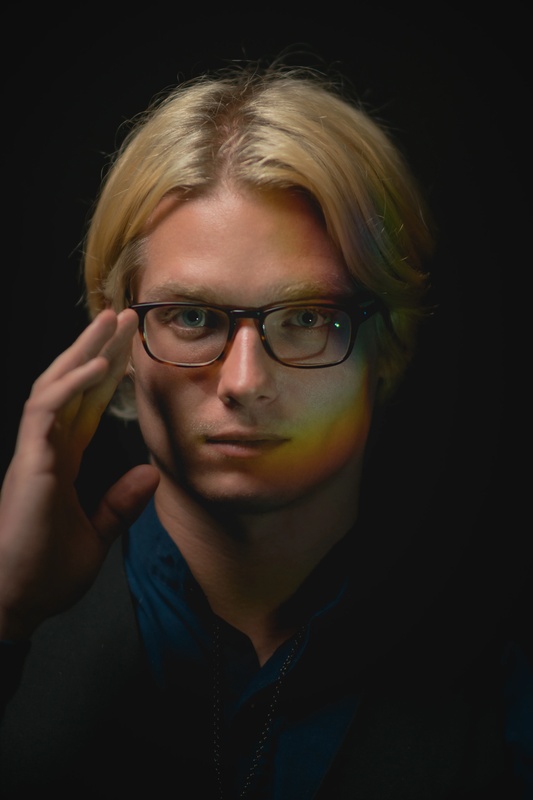 Alexander Erzähler - AI Character on RolePlai