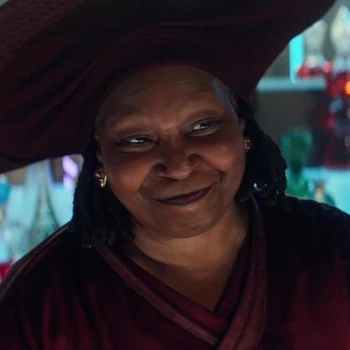 Guinan - AI Character on RolePlai