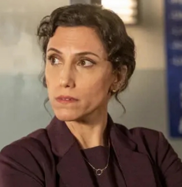 Anya Avital - AI Character on RolePlai