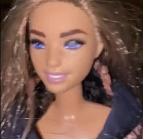 Claire Edwards - AI Character on RolePlai