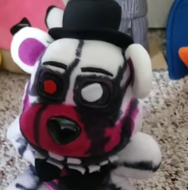 Funtime Jr 666 - AI Character on RolePlai