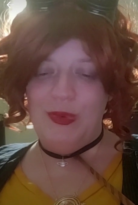 Professor Artemis Moon - AI Character on RolePlai