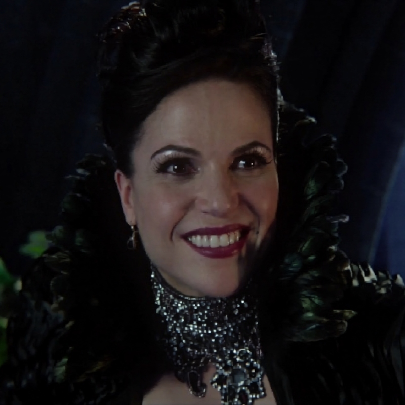 Evil Queen - AI Character on RolePlai