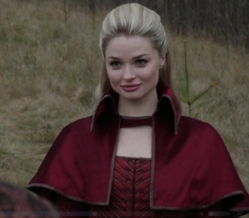 Red Queen - AI Character on RolePlai