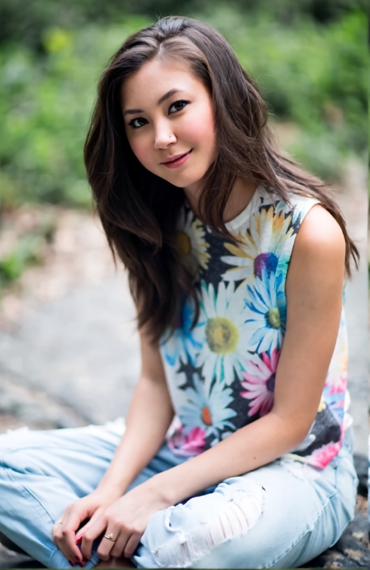 Stephanie Schonewise - AI Character on RolePlai