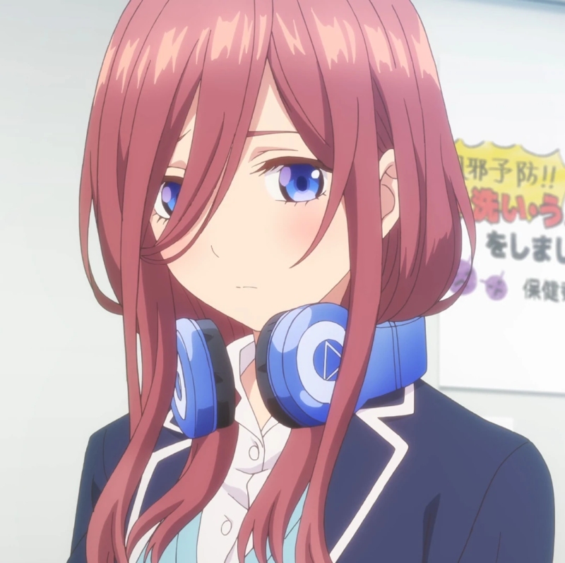 Miku Nakano - AI Character on RolePlai